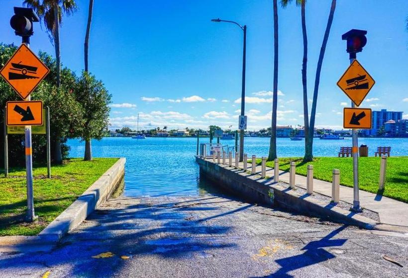 Coconut Grove Resort By Techtravel