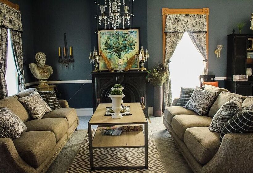 Evans Holly Grove Inn B&b