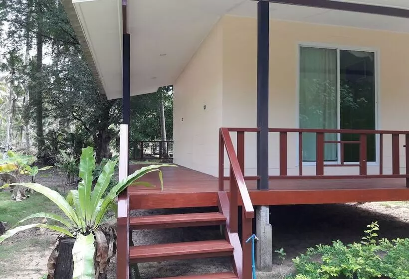 هتل Baan Phuean Koh Kood