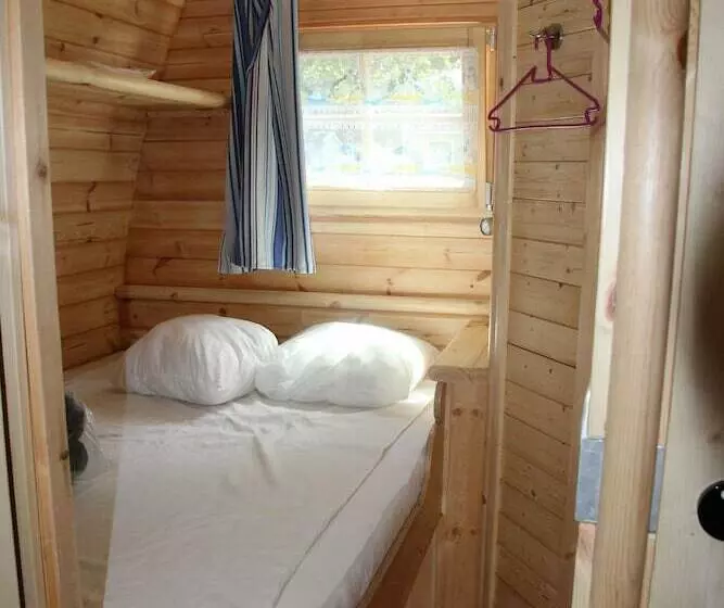 ホテル Camping De L étang Du Pays Blanc