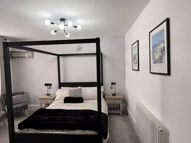 ホテル Lazy Waves Boutique B&b