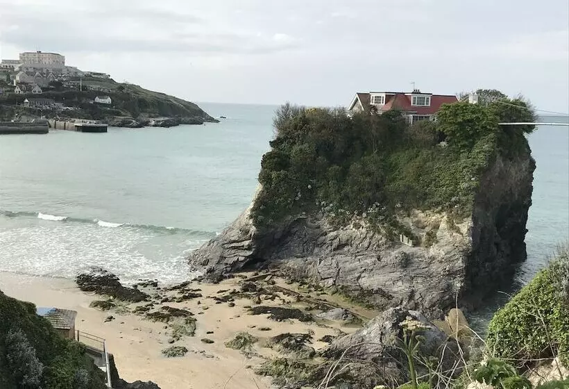 ホテル Lazy Waves Boutique B&b