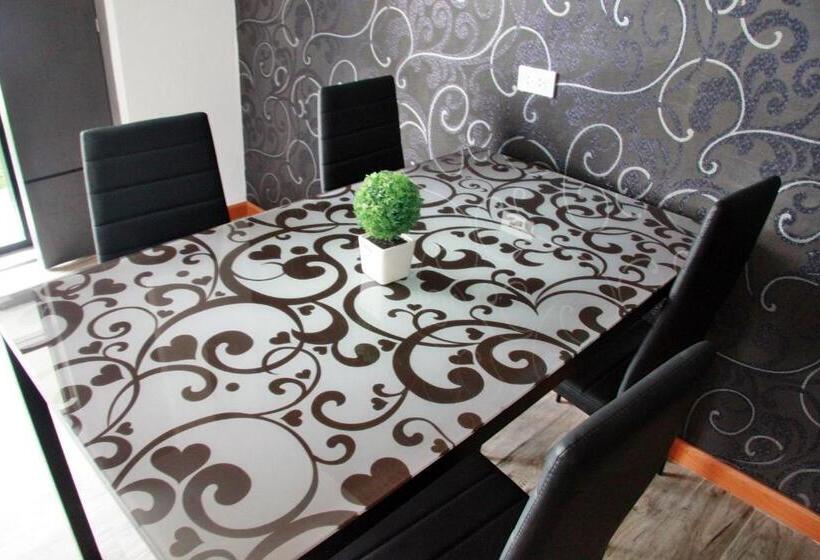 בית מלון כפרי Mana Residence