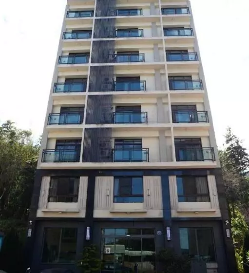 هتل Yi Da Lakeside