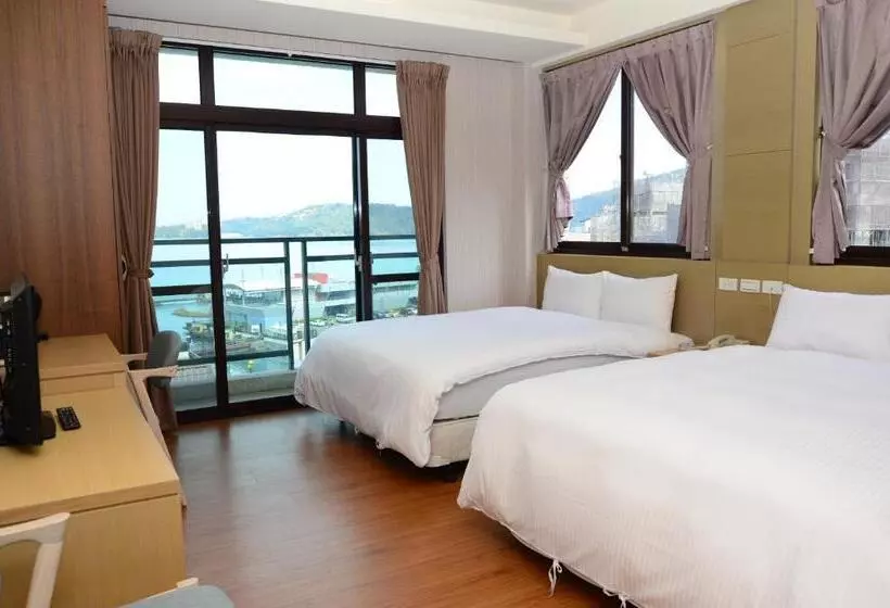 هتل Yi Da Lakeside