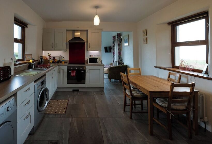 Kinbane Self Catering