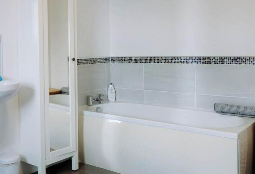 Kinbane Self Catering