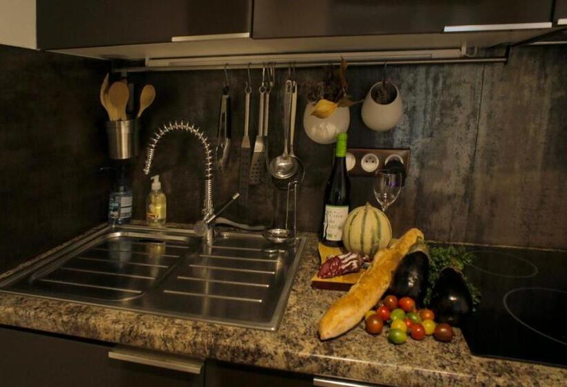 פנסיון La Maison Aux Bonsais