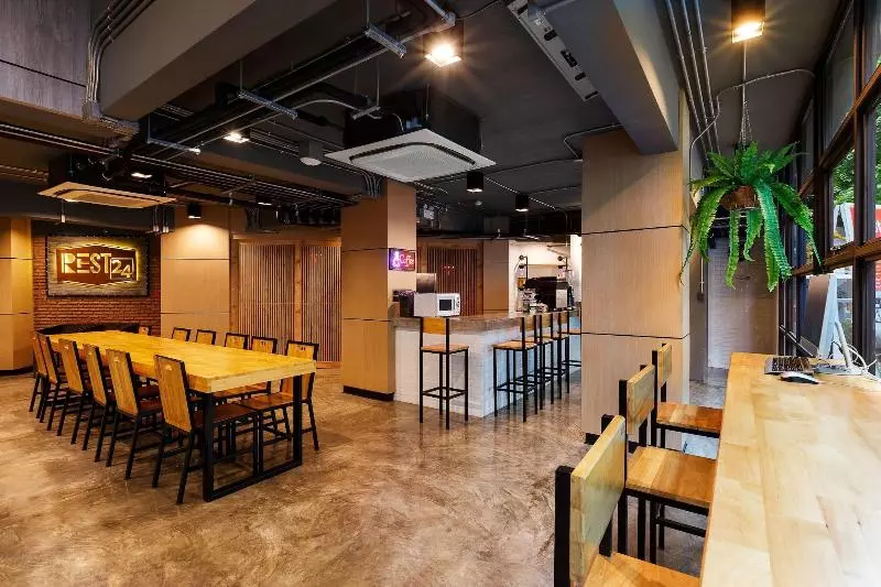 هاستل Rest24 Residence