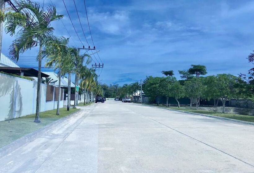 Baanpromphun Pool Villa By Bv