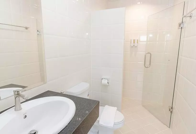 Baanpromphun Pool Villa By Bv