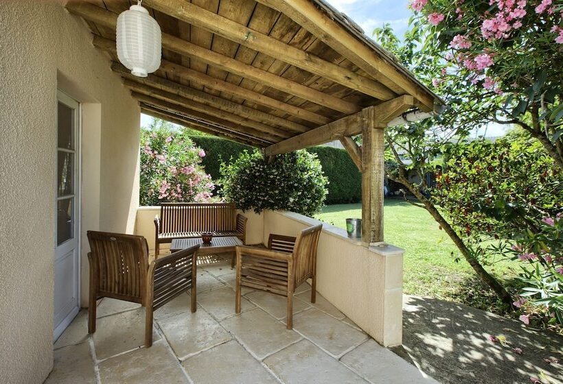 Bed and Breakfast Les Abris De Saint Sulpice