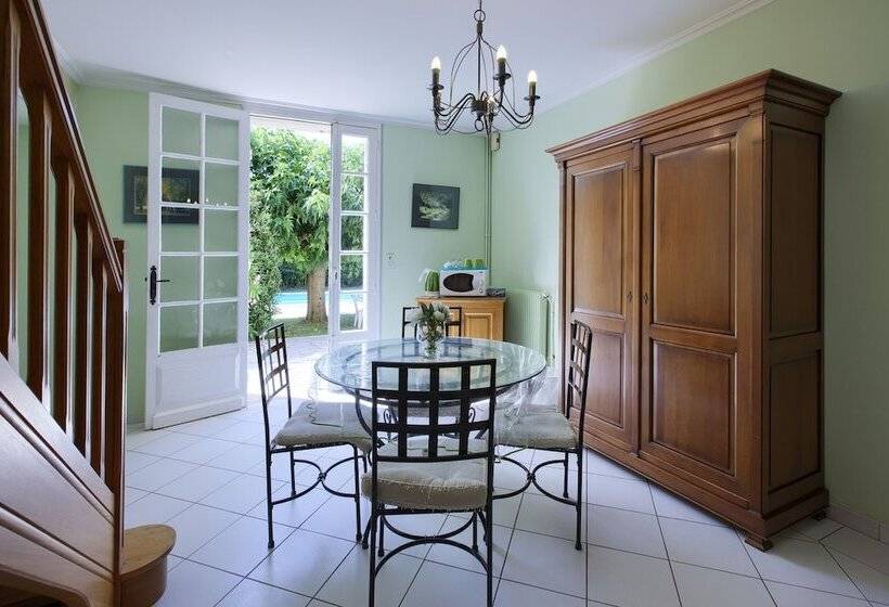 Bed and Breakfast Les Abris De Saint Sulpice