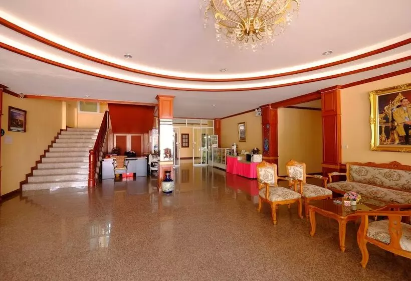 ホテル Bann Udomsap