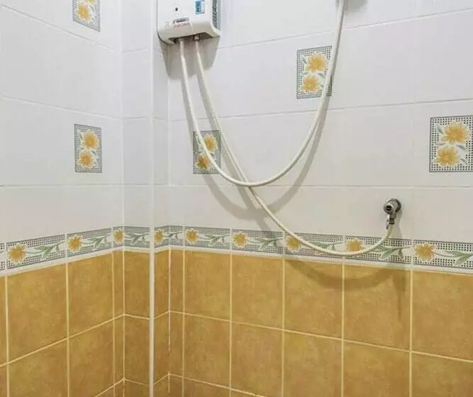 ホテル Bann Udomsap