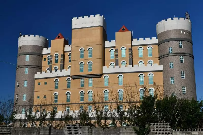 هتل Chuan Cheng Castle