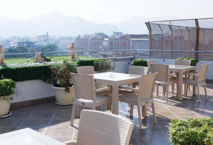 Отель La Bella Salihli