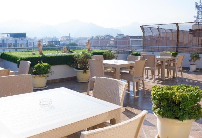 Отель La Bella Salihli