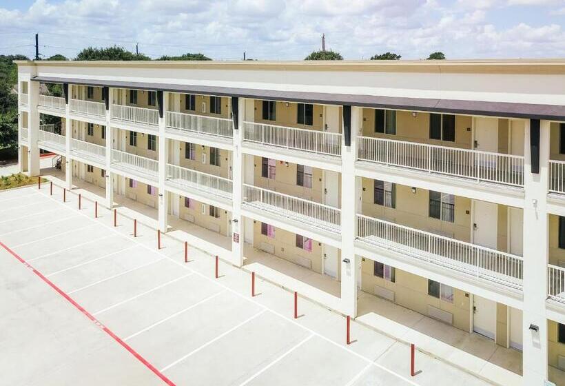 هتل Palacio Royale Inn Boutique Katy