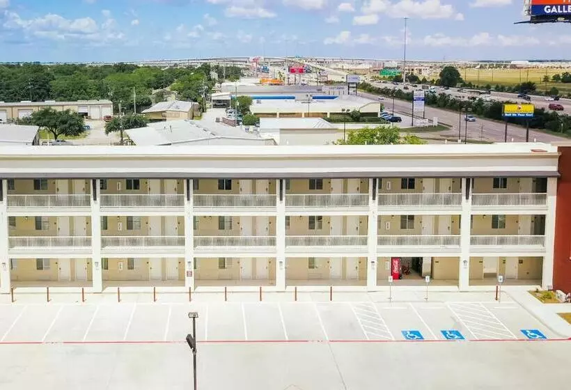 Hotelli Palacio Royale Inn Boutique Katy