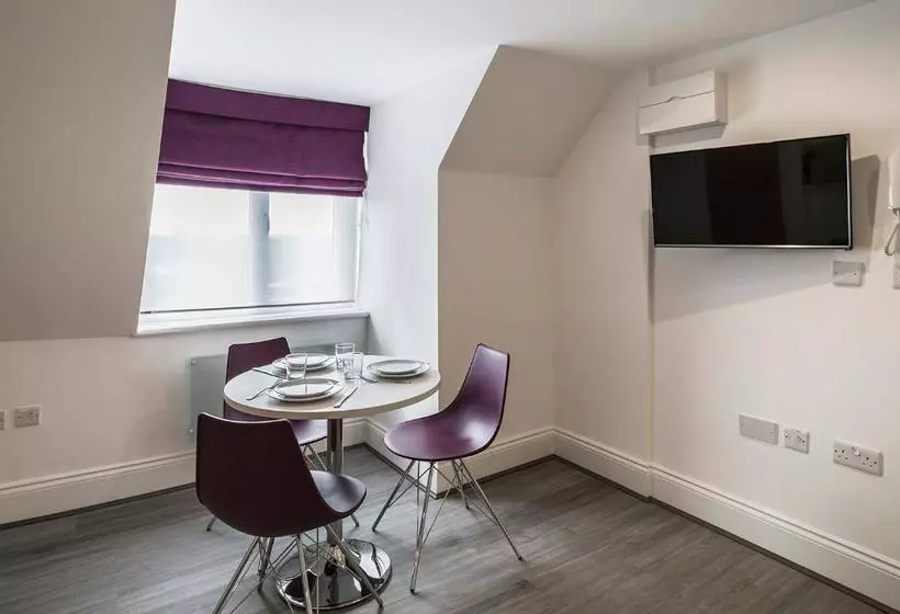 هتل Smart Stay Swiss Cottage