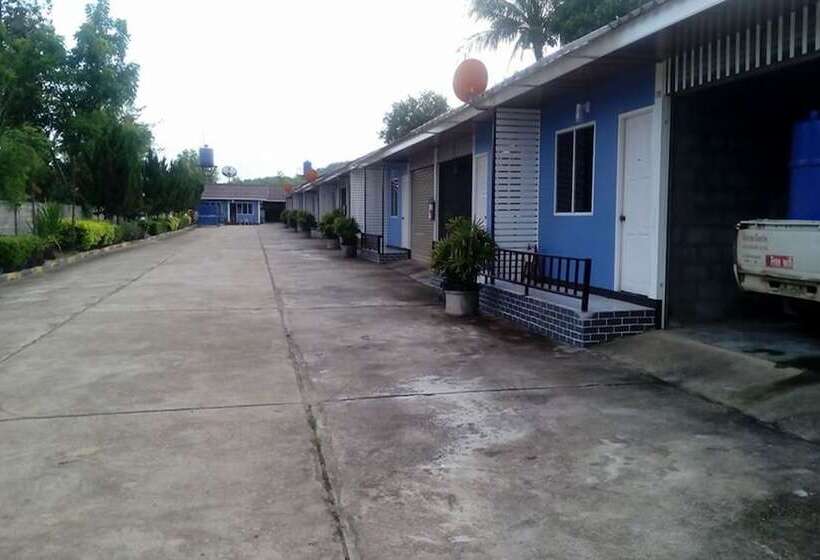 בית מלון כפרי Zigzag Resort Mukdahan