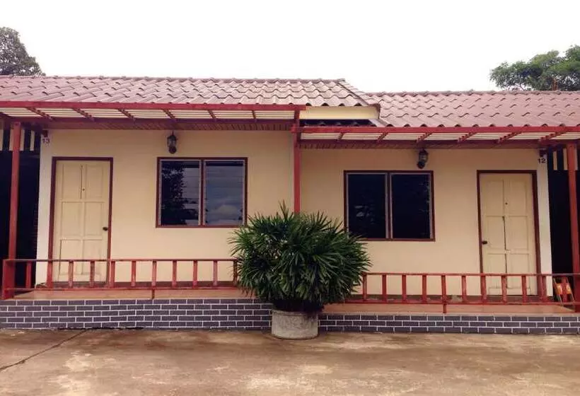 هتل Zigzag Resort Mukdahan