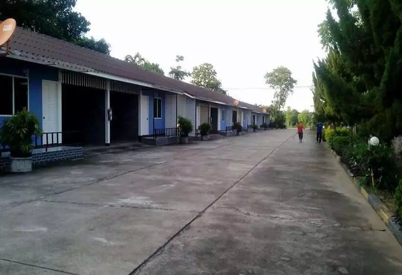 هتل Zigzag Resort Mukdahan