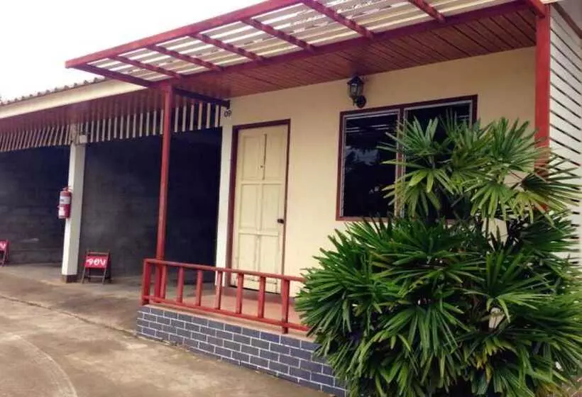 هتل Zigzag Resort Mukdahan