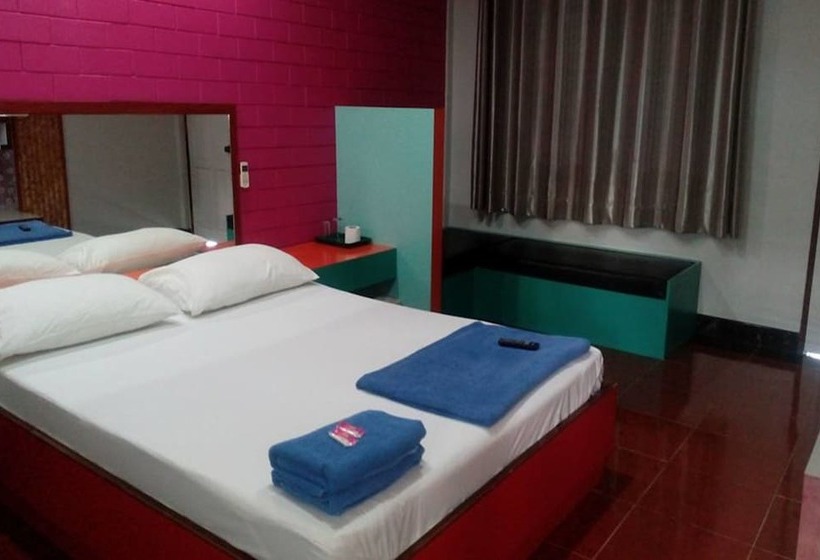 בית מלון כפרי Zigzag Resort Mukdahan