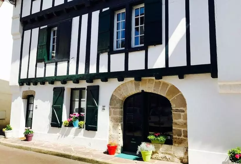 پانسیون La Casa De Valérie