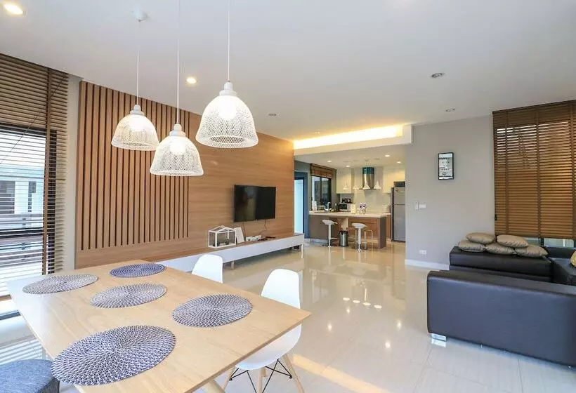 Villa Ozone Pattaya