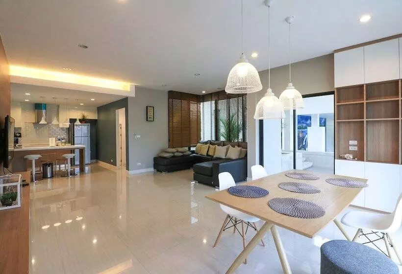 Villa Ozone Pattaya