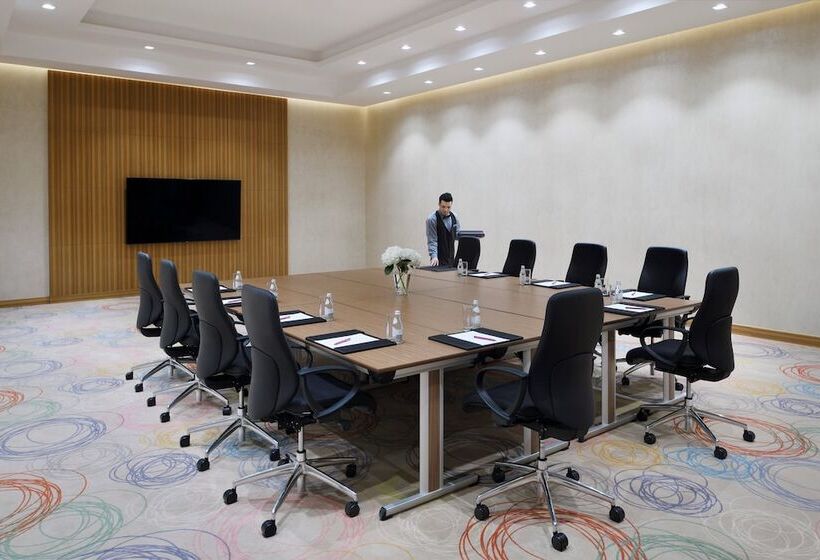 Crowne Plaza Hotel Riyadh Minhal, An Ihg