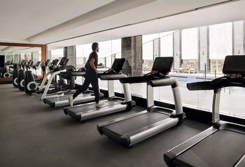 Crowne Plaza Hotel Riyadh Minhal, An Ihg