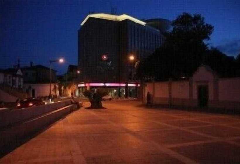 בית מלון כפרי Dighton