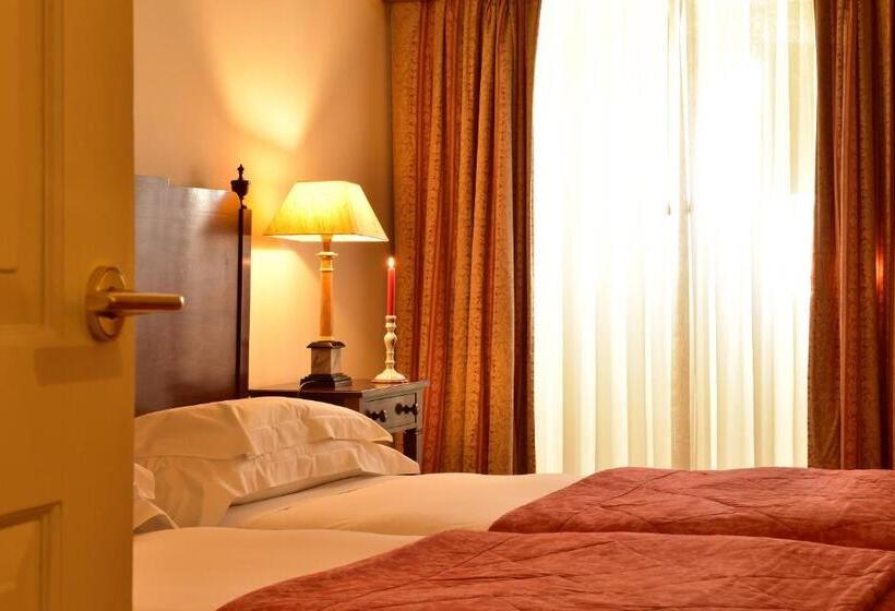 فندق Pousada Palacio De Queluz