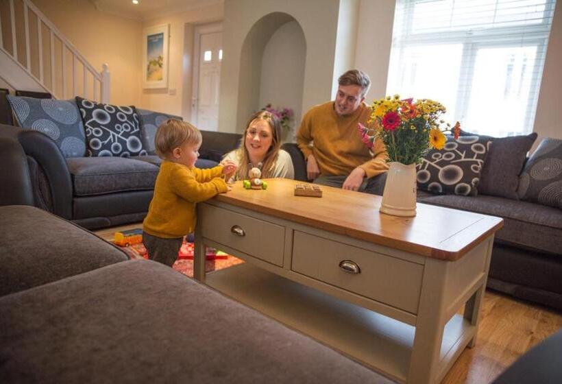 Atlantic Reach Resort