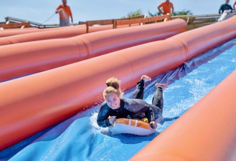 Atlantic Reach Resort