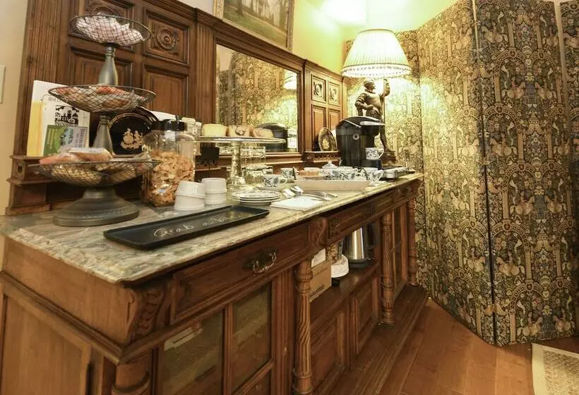 Choctaw Hall Bed & Breakfast