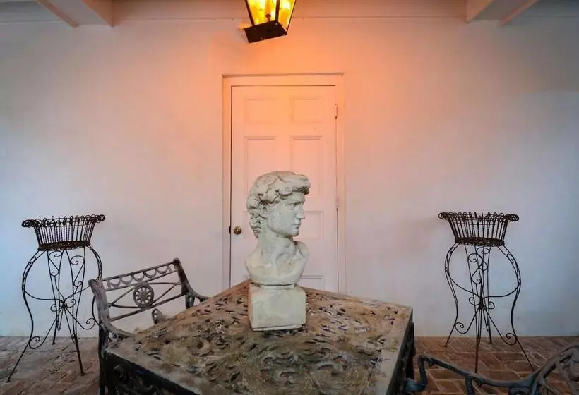 Choctaw Hall Bed & Breakfast