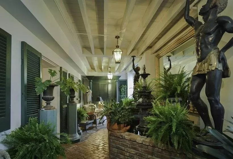 Choctaw Hall Bed & Breakfast