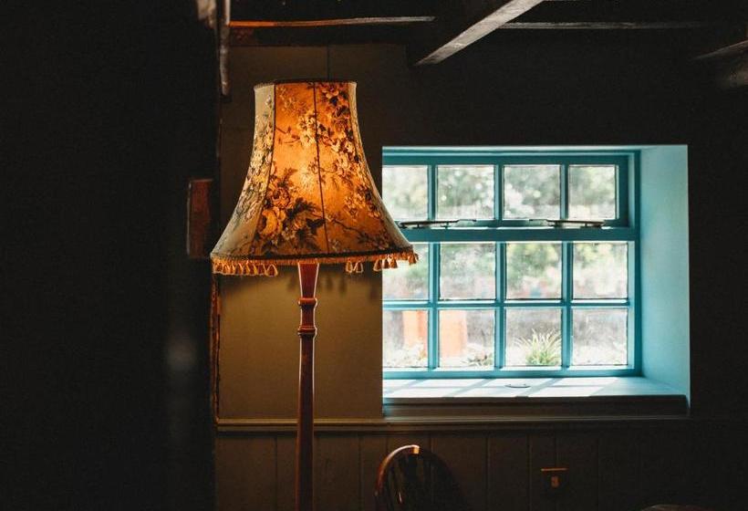 فندق فئة نجمة واحدة The Old Mill