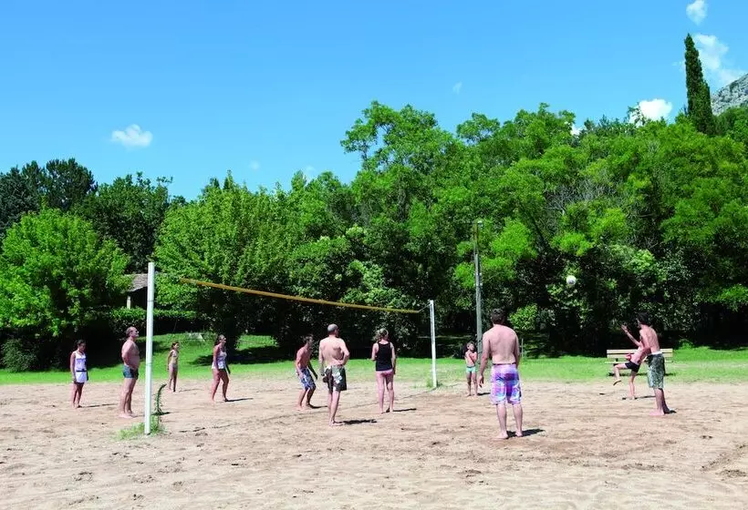 ホテル Camping Domaine Du Petit Lac