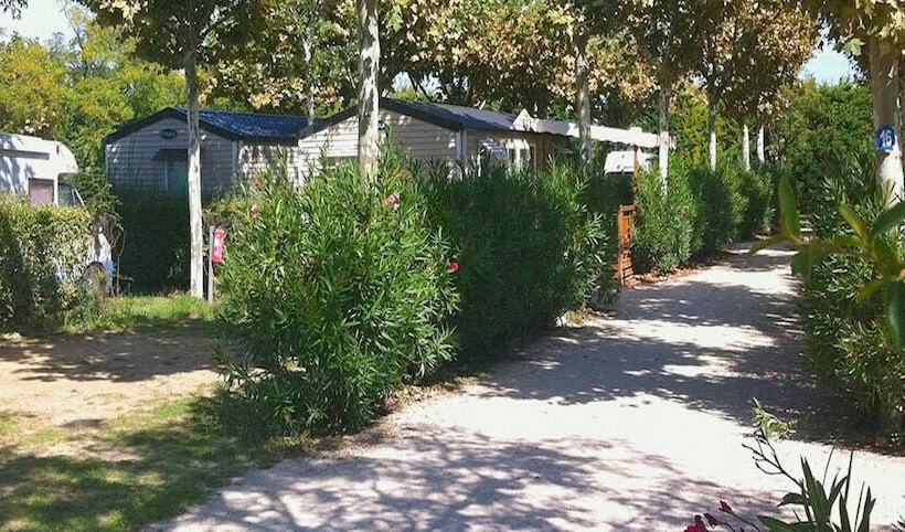 Hotel Camping Lou Comtadou