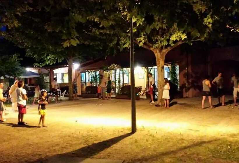 Hotel Camping Lou Comtadou