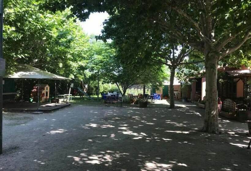 Hotel Camping Lou Comtadou