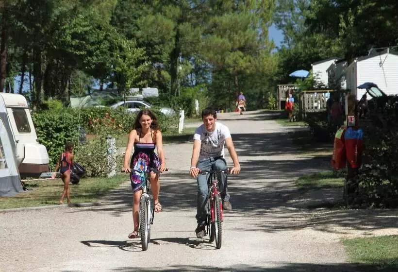Hotelli Camping Paradis Le Pressoir