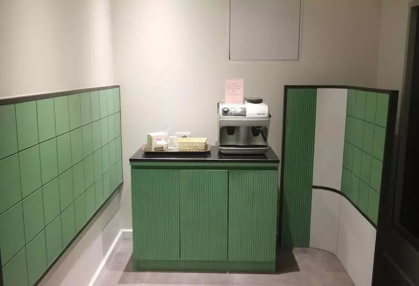 هتل L42 Hostel Suvarnabhumi Airport