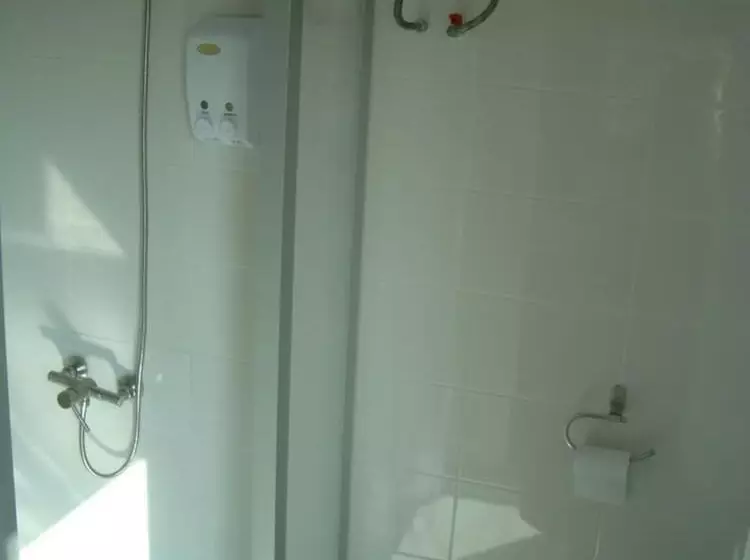 هتل L42 Hostel Suvarnabhumi Airport